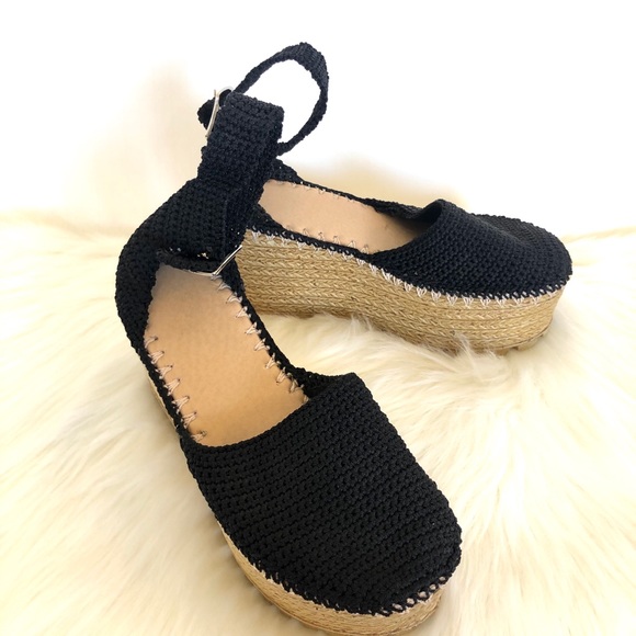 Vintage 70’s Embroidered Espadrilles - Picture 2 of 7